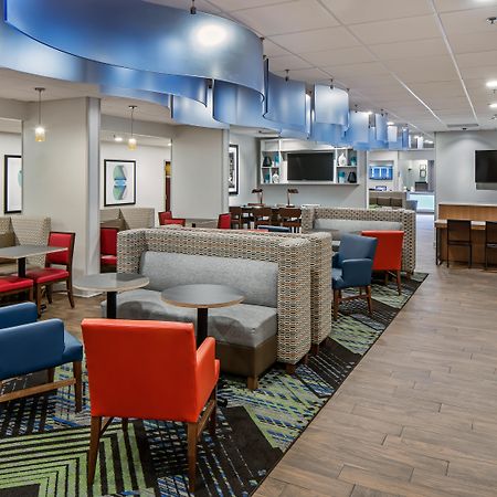 Holiday Inn Express Atlanta Airport-College Park By Ihg Exterior photo