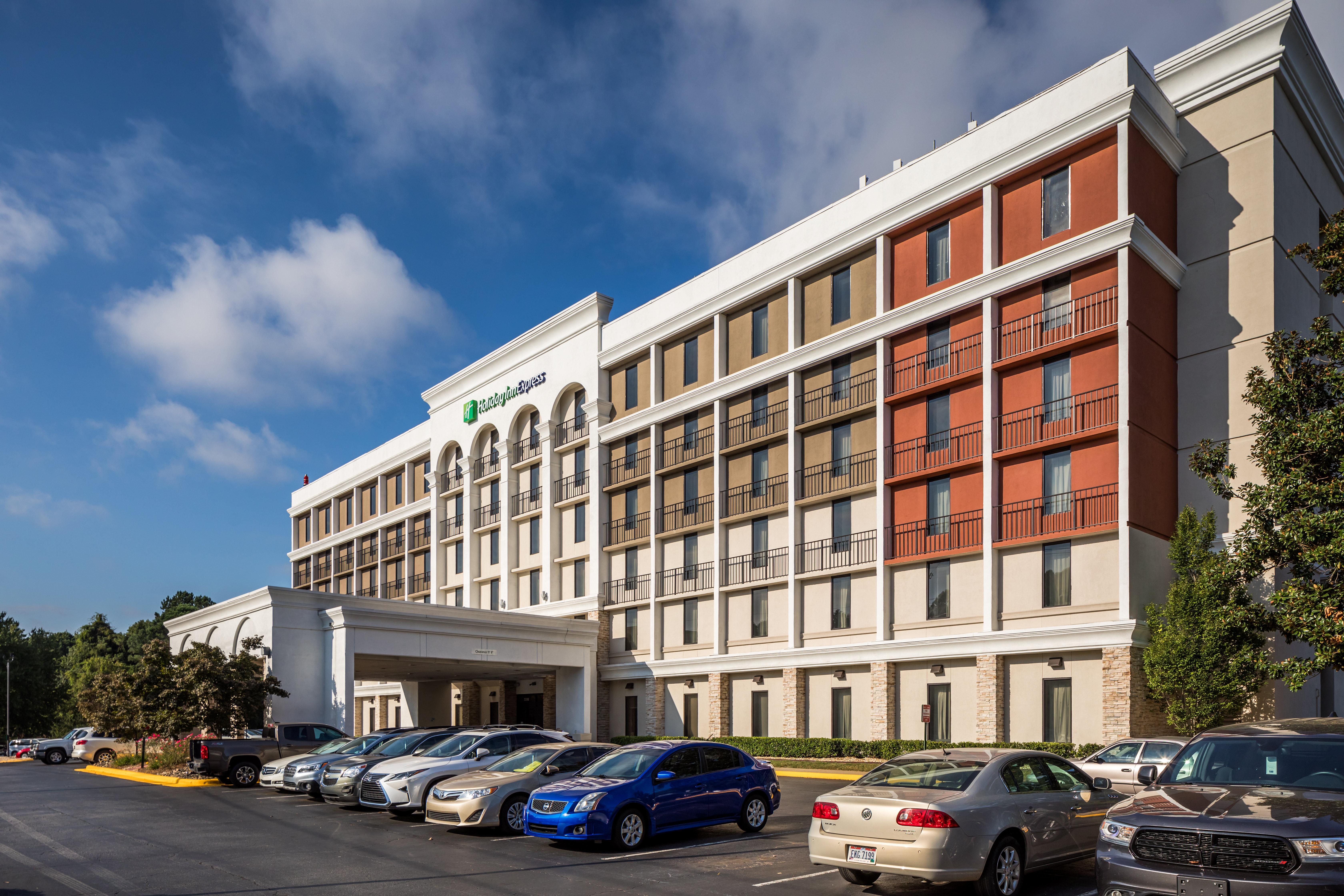 Holiday Inn Express Atlanta Airport-College Park By Ihg Exterior photo