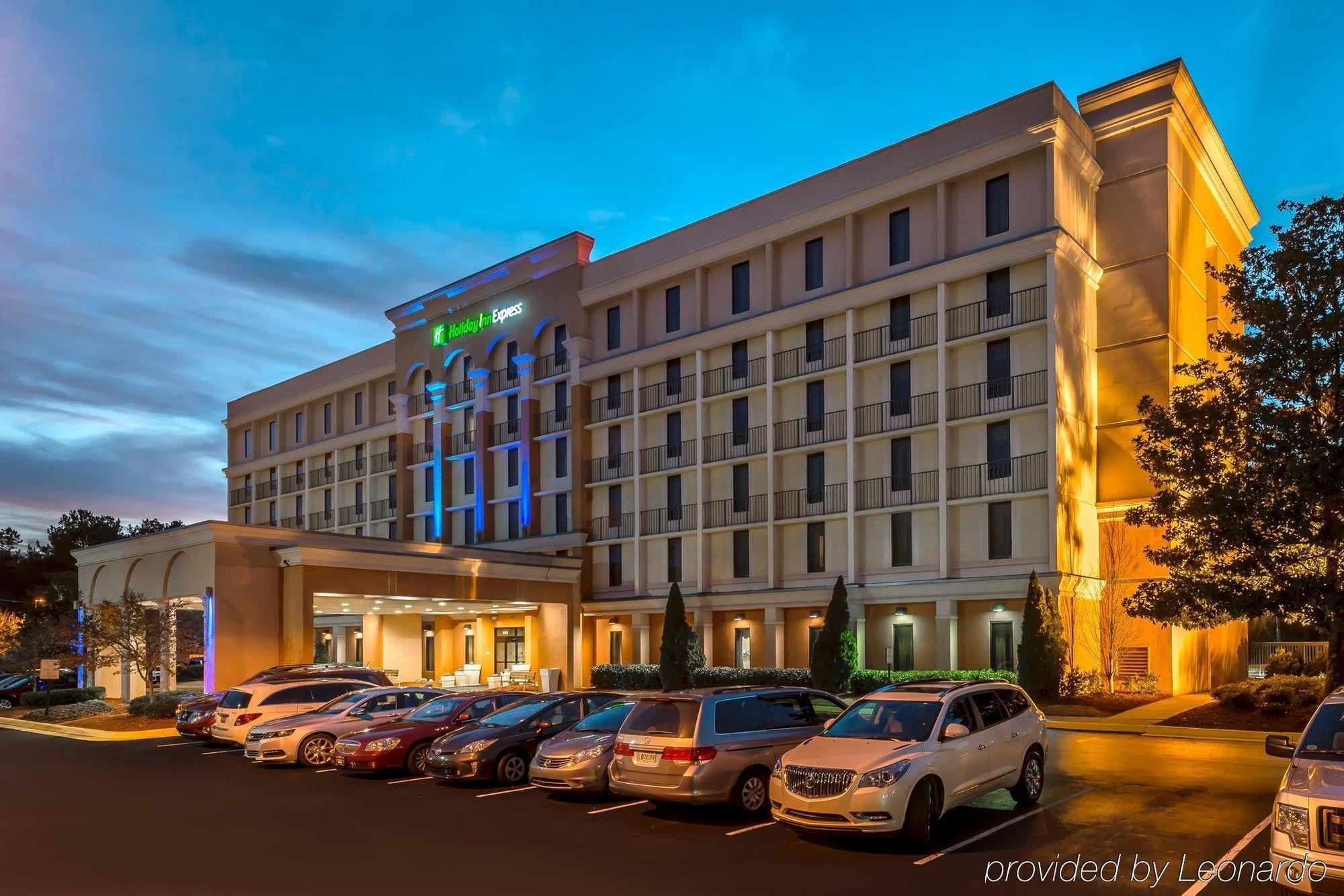 Holiday Inn Express Atlanta Airport-College Park By Ihg Exterior photo
